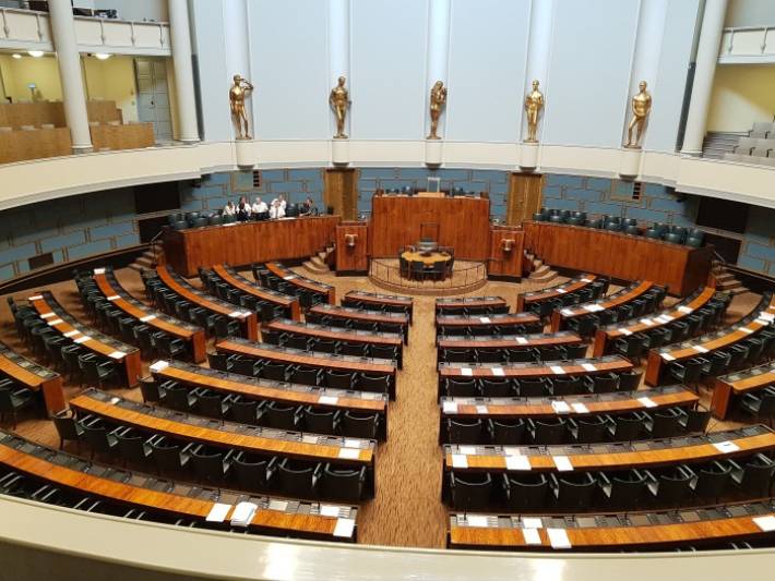 Eduskunnan istuinsali Eduskunnan istuinsali